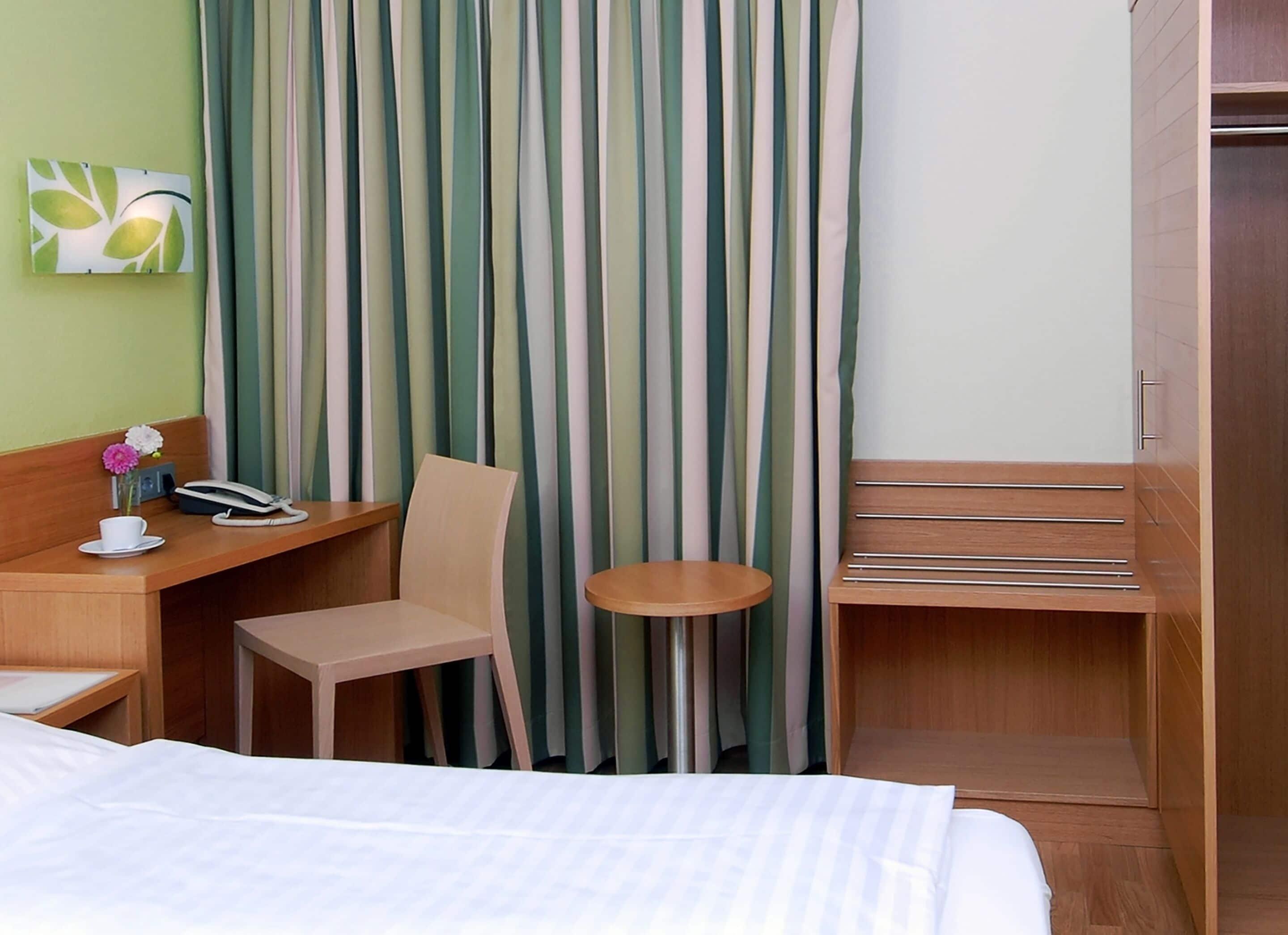 Business & Budget Hotel Tessin — Fotos 3